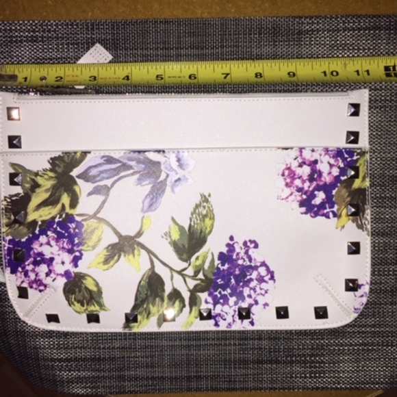 White House Black Market Handbags - NWT White Clutch with zip closure & 1-front pocket - FLAWLESS!